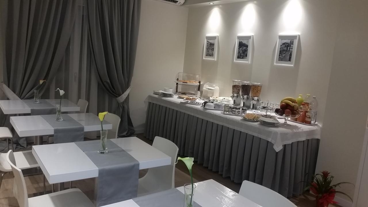Couette-café Raro Diamante